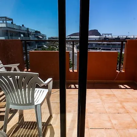 с 1 спальней в La Tejita Apartment *